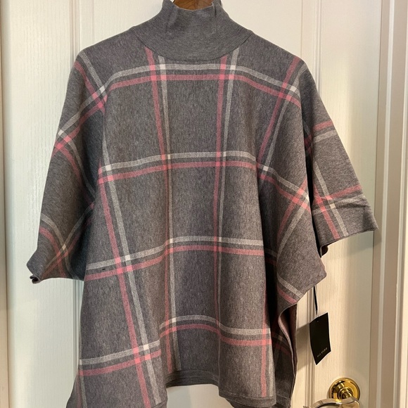Max Studio Sweaters - Womens poncho/pullover